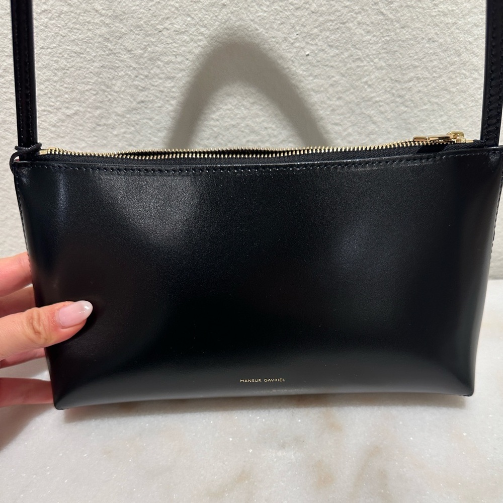 Mansur Gavriel Gaia Shoulder Bag in Black/Red - Picture 10 of 11